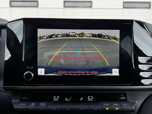 Used 2025 Toyota Camry LE image 30