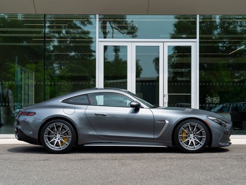 Used 2025 Mercedes-Benz AMG GT 55 image 4