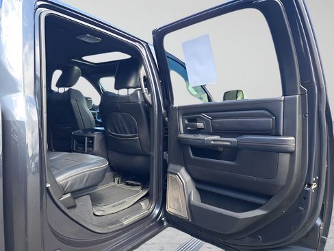 Used 2019 RAM 2500 Limited AWD/4WD image 14