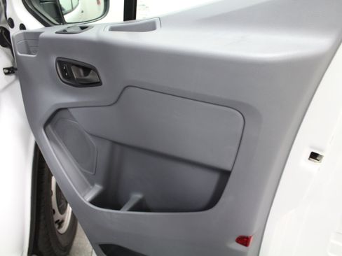 Used 2018 Ford Transit 250 130 Low Roof image 24
