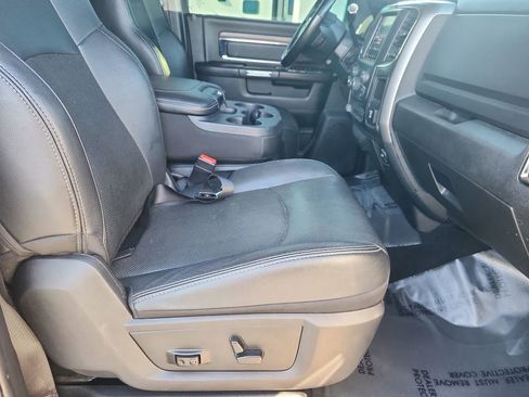 Used 2018 RAM 2500 Laramie w/ Sport Appearance Group image 16