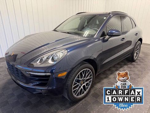 Used 2018 Porsche Macan AWD/4WD image 1