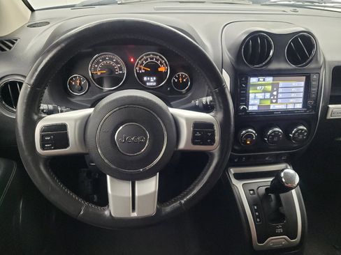 Used 2017 Jeep Compass Latitude AWD/4WD image 22