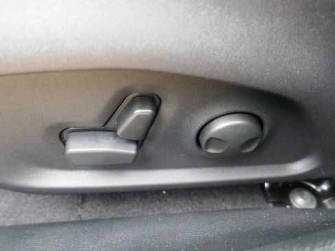 New 2026 Jeep Compass Latitude w/ Sun and Sound Group image 14