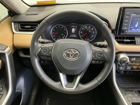 Used 2019 Toyota RAV4 XLE Premium w/ Cold Weather Package FWD image 12