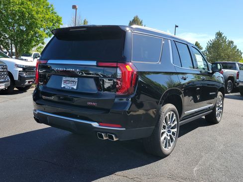 New 2026 GMC Yukon Denali w/ Sun & Power Step Package AWD/4WD image 3