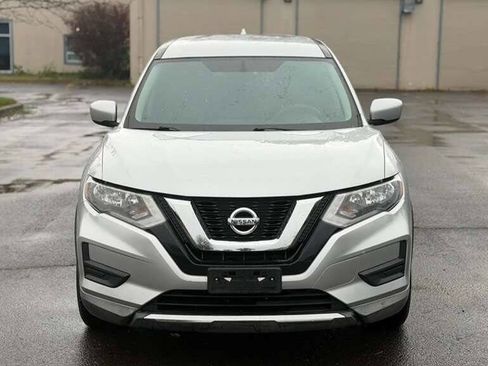 Used 2017 Nissan Rogue S image 9