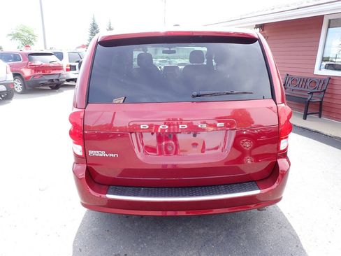 Used 2014 Dodge Grand Caravan SE FWD image 5