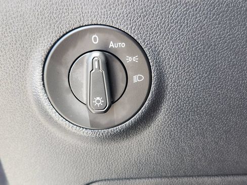 Certified 2024 Volkswagen Taos SE AWD/4WD image 24