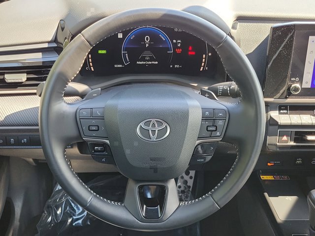 Used 2025 Toyota Camry SE FWD image 18
