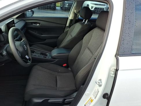 Used 2023 Honda Accord LX image 10