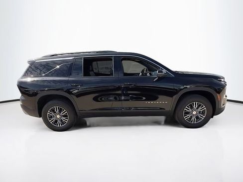 New 2026 Chevrolet Traverse LT w/ Driver Confidence Package AWD/4WD image 5