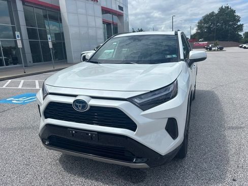 Used 2023 Toyota RAV4 SE w/ Convenience Package AWD/4WD image 11