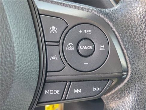 Used 2023 Toyota Corolla LE FWD image 12