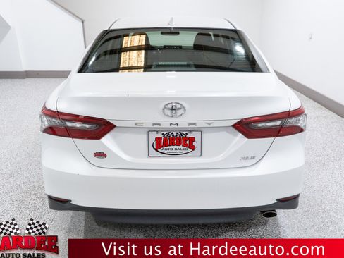 Used 2023 Toyota Camry XLE FWD image 4