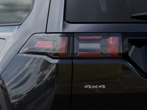 New 2026 Jeep Cherokee Overland image 9