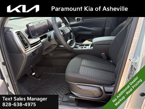 New 2026 Kia Sorento LX FWD image 16