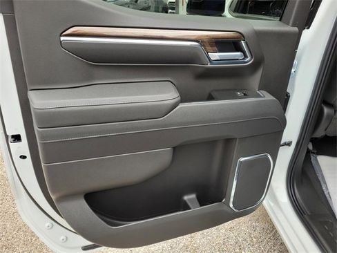 New 2026 Chevrolet Silverado 1500 LT w/ Z71 Off-Road Package image 7