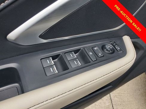 Used 2025 Acura RDX SH-AWD image 21