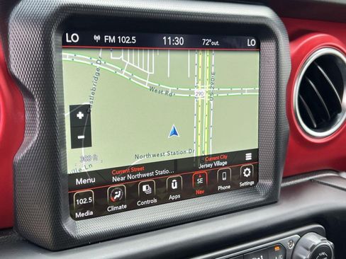 Used 2022 Jeep Gladiator Rubicon w/ Trailer Tow Package image 23