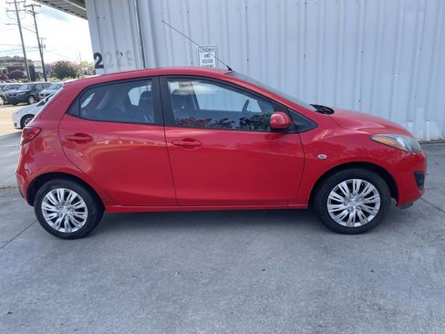 Used 2012 MAZDA MAZDA2 Sport image 2