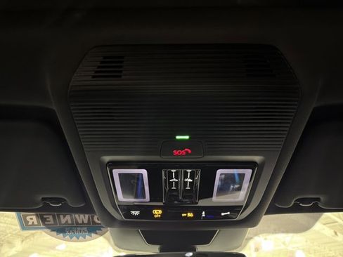 Certified 2026 Volkswagen Tiguan SEL R-Line image 34