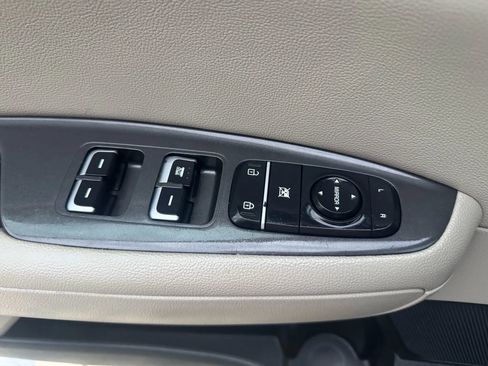 Used 2016 Kia Optima LX image 16