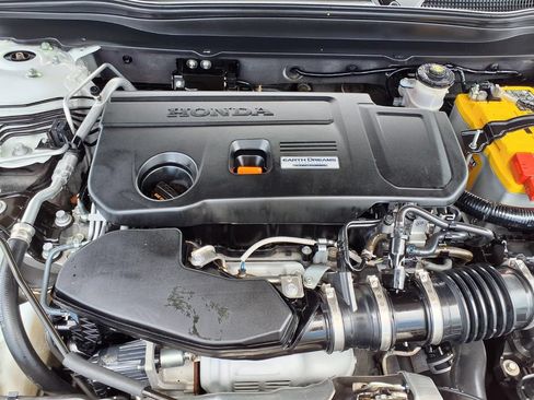 Used 2018 Honda Accord Touring image 17