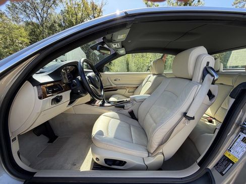 Used 2008 BMW 328i Convertible image 10