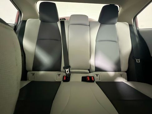 Used 2024 Toyota Corolla LE FWD image 31
