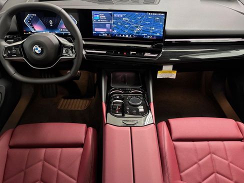 Used 2026 BMW 530i w/ Premium Package RWD image 15