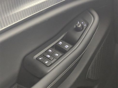 New 2025 Jeep Grand Cherokee Laredo X image 17