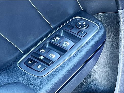 Used 2023 Dodge Charger Scat Pack w/ Daytona Edition Group image 17