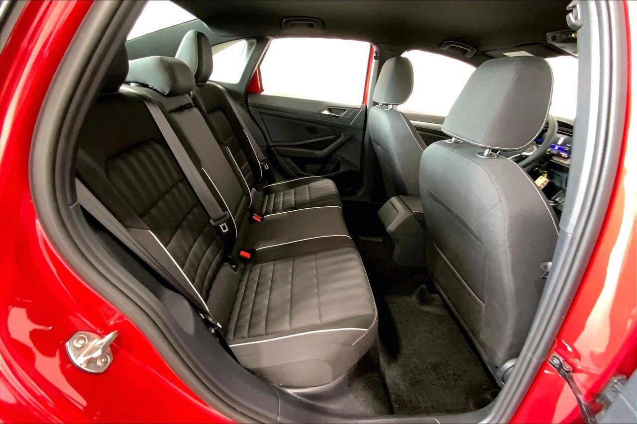 Used 2024 Volkswagen Jetta Sport FWD image 20