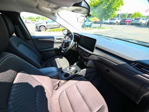 Used 2023 Ford Escape Active w/ Tech Pack #2 AWD/4WD image 24
