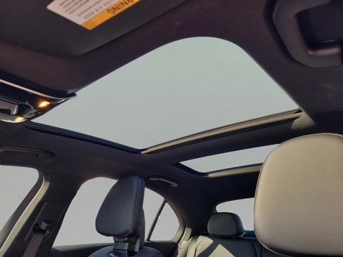 Used 2024 Mercedes-Benz C 300 Sedan image 6