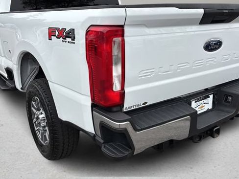 Used 2025 Ford F250 XLT w/ FX4 Off-Road Package AWD/4WD image 34