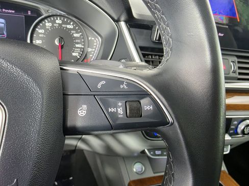 Used 2024 Audi Q5 Premium w/ Convenience Package AWD/4WD image 24