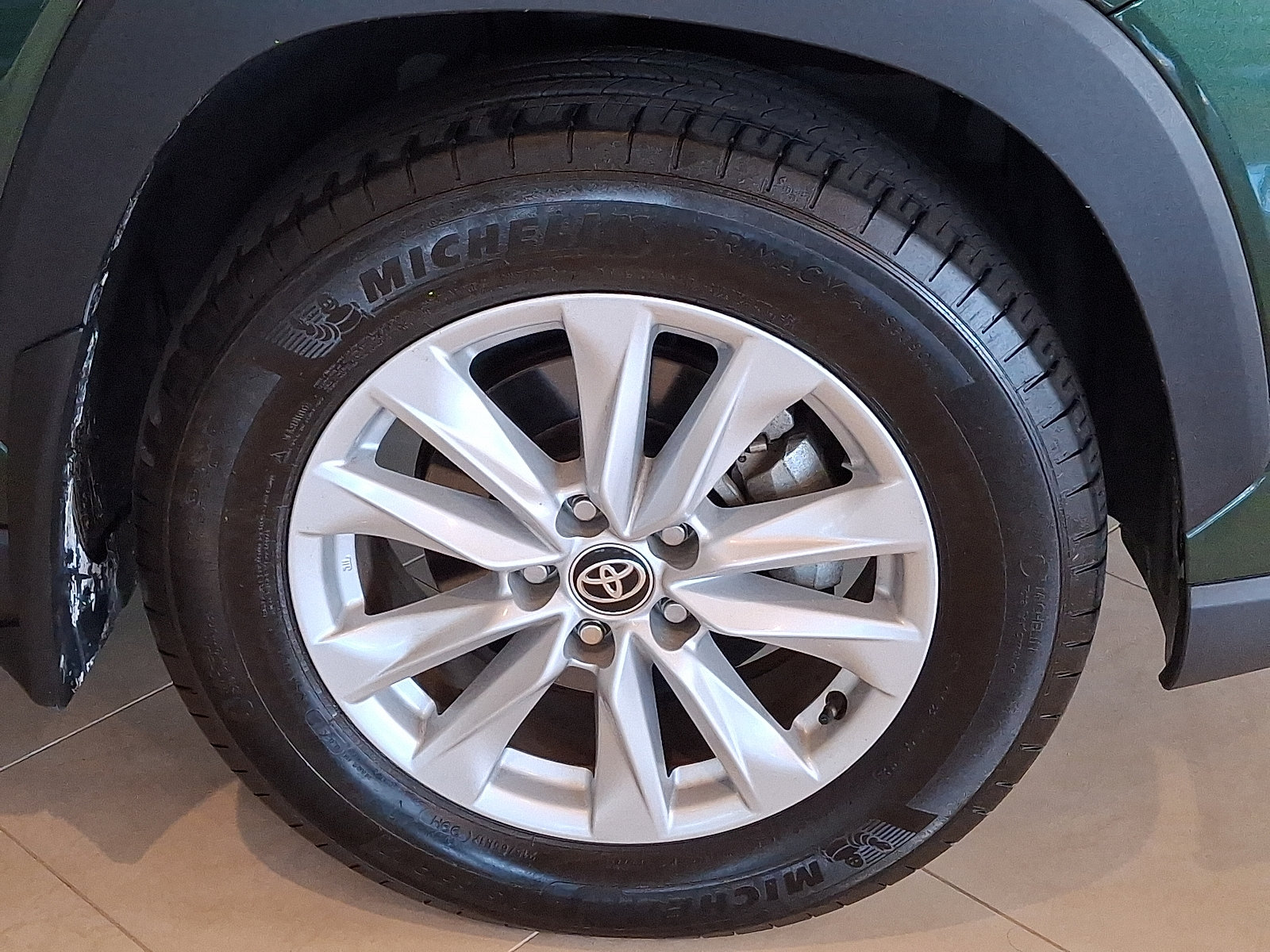 Certified 2023 Toyota Corolla Cross LE w/ Moonroof Package AWD/4WD image 8