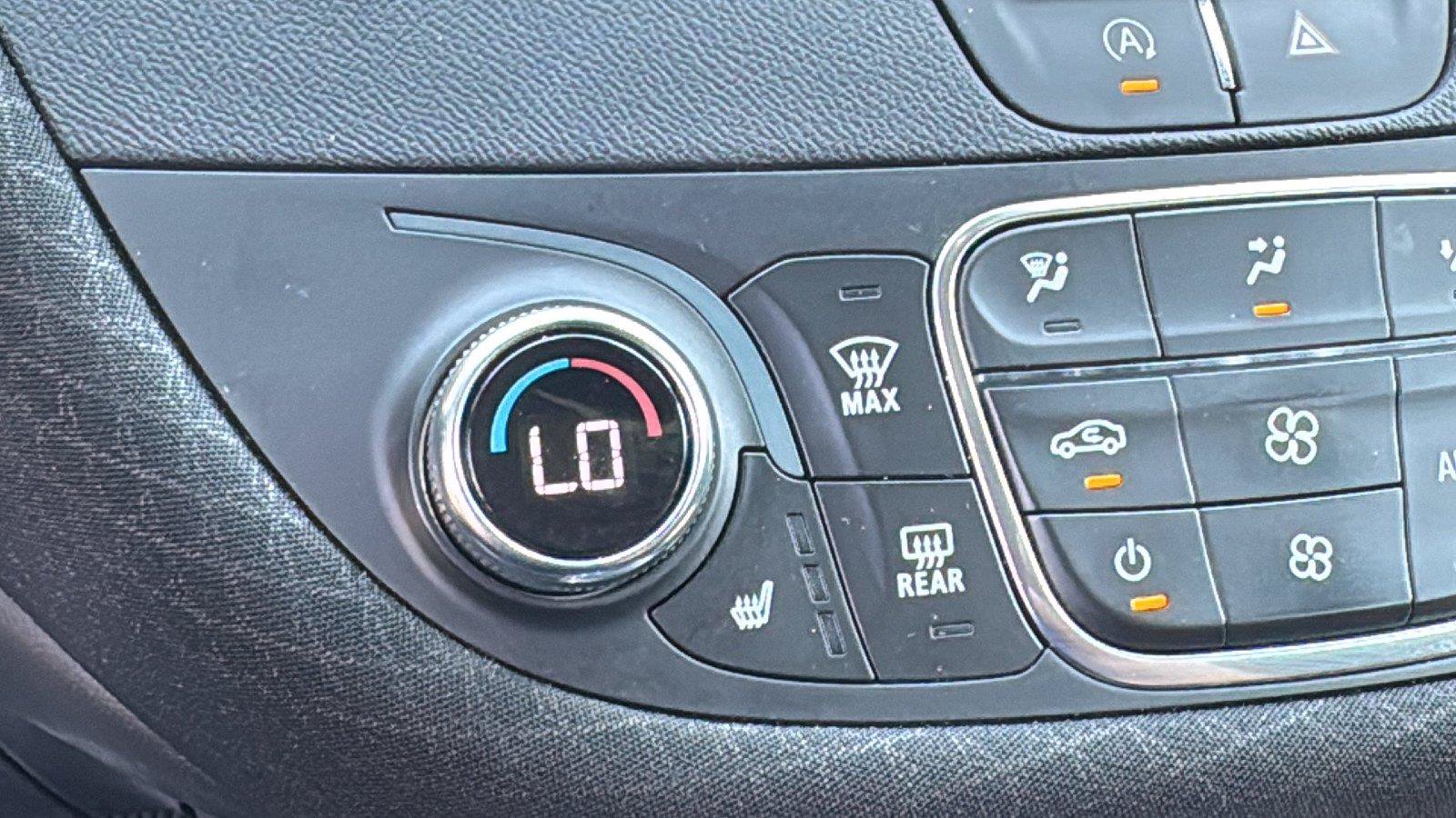 Used 2023 Chevrolet Malibu LT FWD image 18