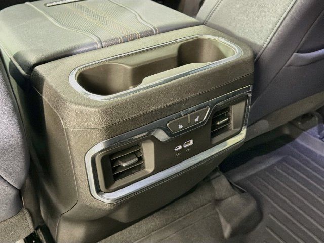 Used 2024 Chevrolet Silverado 2500 High Country w/ High Country Premium Package AWD/4WD image 32