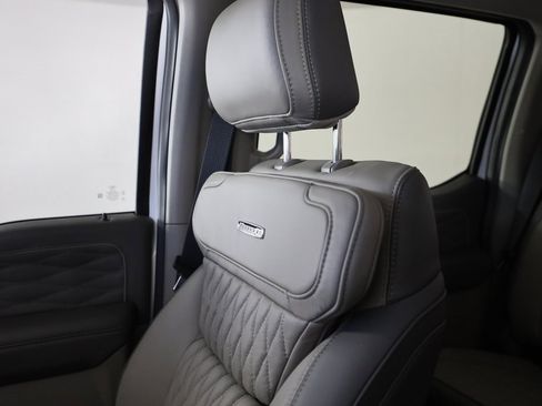 Used 2025 Ford F450 Platinum w/ Platinum Plus Package image 48