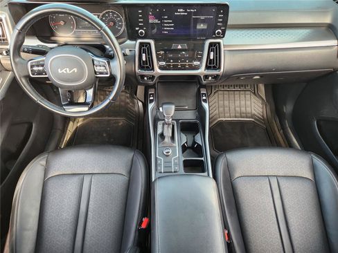 Used 2022 Kia Sorento S w/ Panoramic Sunroof Package FWD image 19