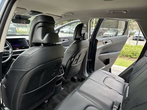 Used 2023 Kia Sportage EX image 35