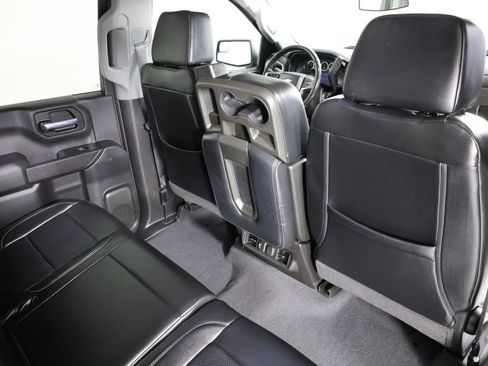 Used 2019 Chevrolet Silverado 1500 LT AWD/4WD image 32