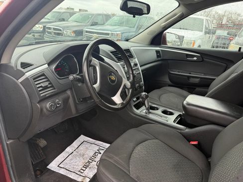 Used 2011 Chevrolet Traverse LT w/ Personal Connectivity Package image 24