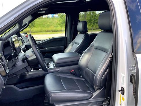 Used 2025 Ford F150 Lariat w/ Equipment Group 501A Mid AWD/4WD image 9