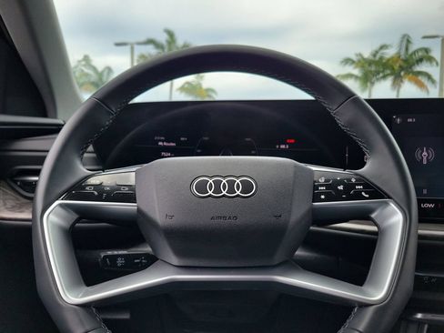 Used 2025 Audi Q5 Premium w/ Convenience Package AWD/4WD image 8