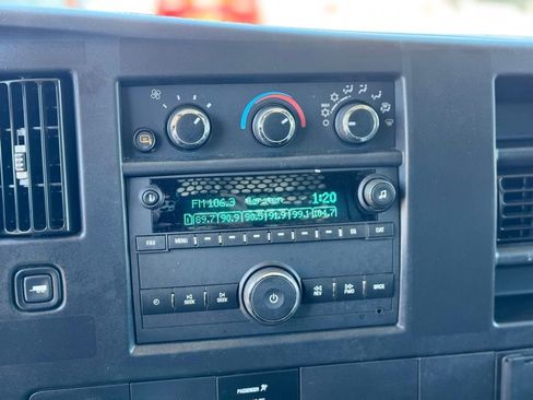Used 2025 GMC Savana 2500 w/ Driver Convenience Package RWD image 19