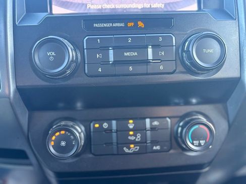 Used 2020 Ford F150 XLT image 27